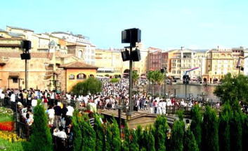 �����f�B�Y�j�[�V�[2004f